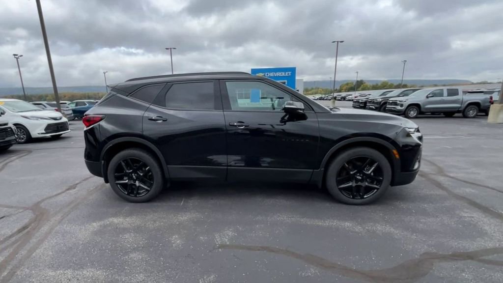 Used 2019 Chevrolet Blazer LT image 9
