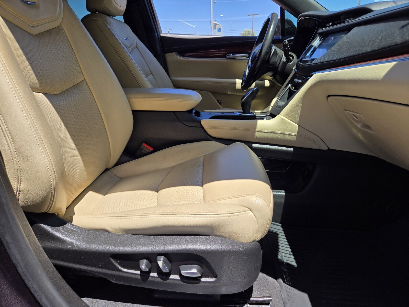 Used 2019 Cadillac XT5 Luxury FWD image 13