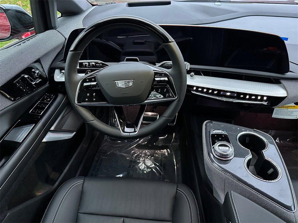 New 2026 Cadillac Optiq Sport 2 image 17