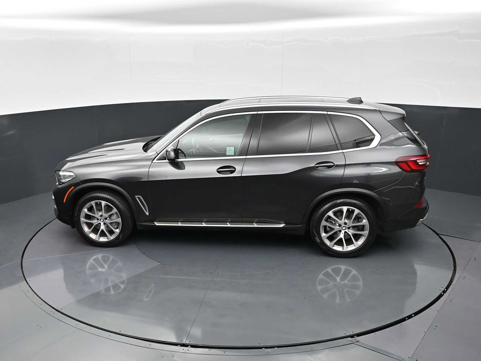 Used 2023 BMW X5 xDrive40i AWD/4WD image 24