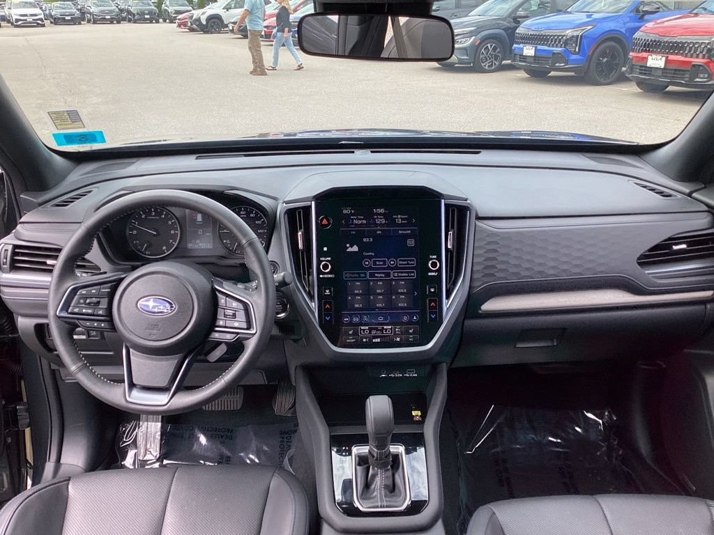 Used 2025 Subaru Forester Limited AWD/4WD image 16