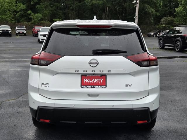 Certified 2024 Nissan Rogue SV FWD image 4