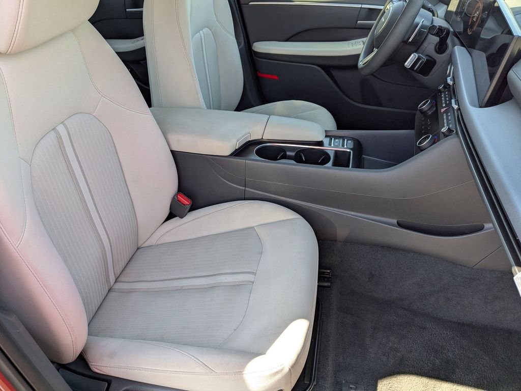 Used 2025 Hyundai Sonata SEL image 32