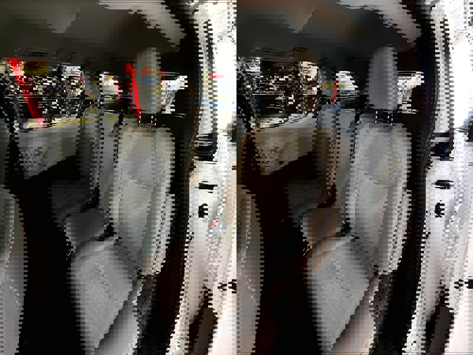 Used 2025 Toyota Sienna LE image 15