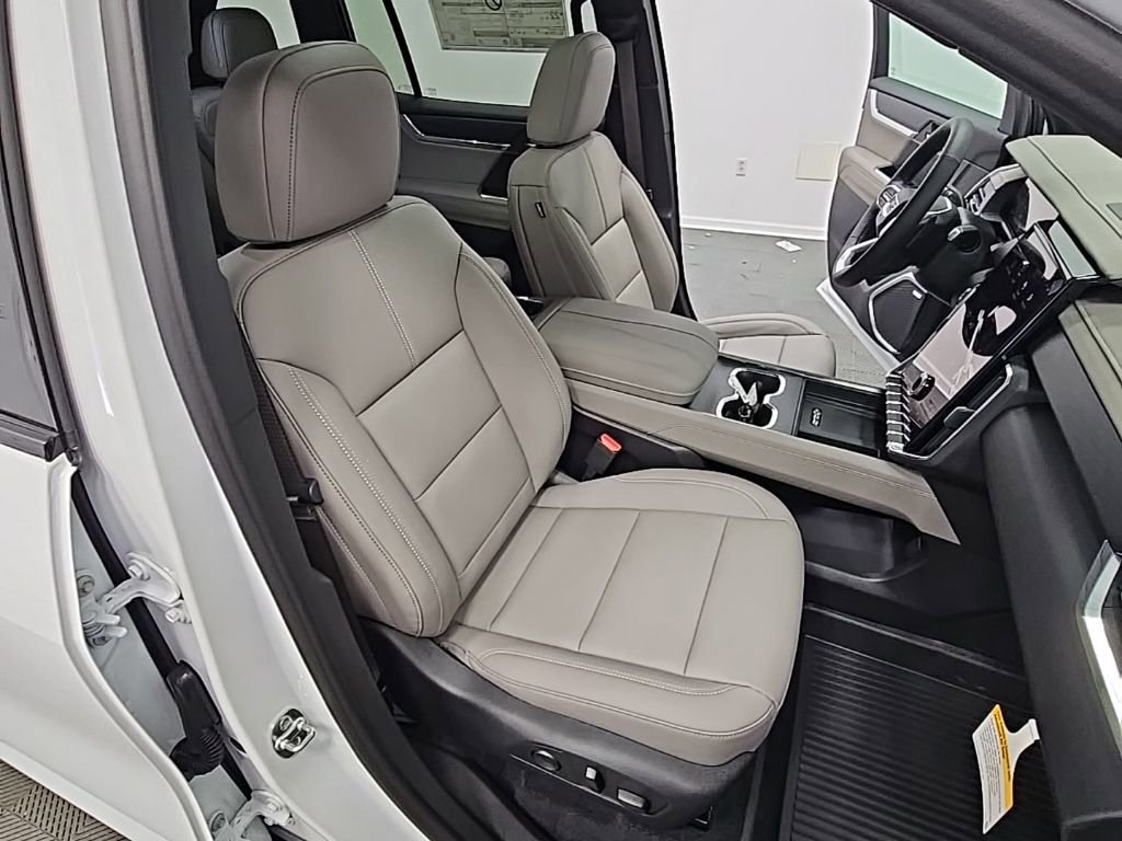 New 2026 GMC Acadia Elevation w/ Black Edition FWD image 41