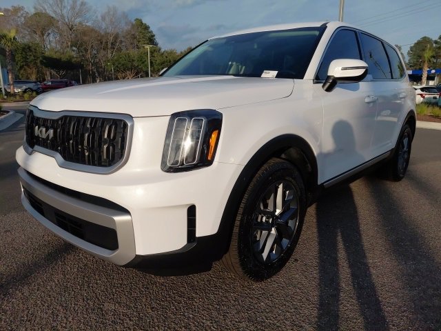 Used 2023 Kia Telluride LX