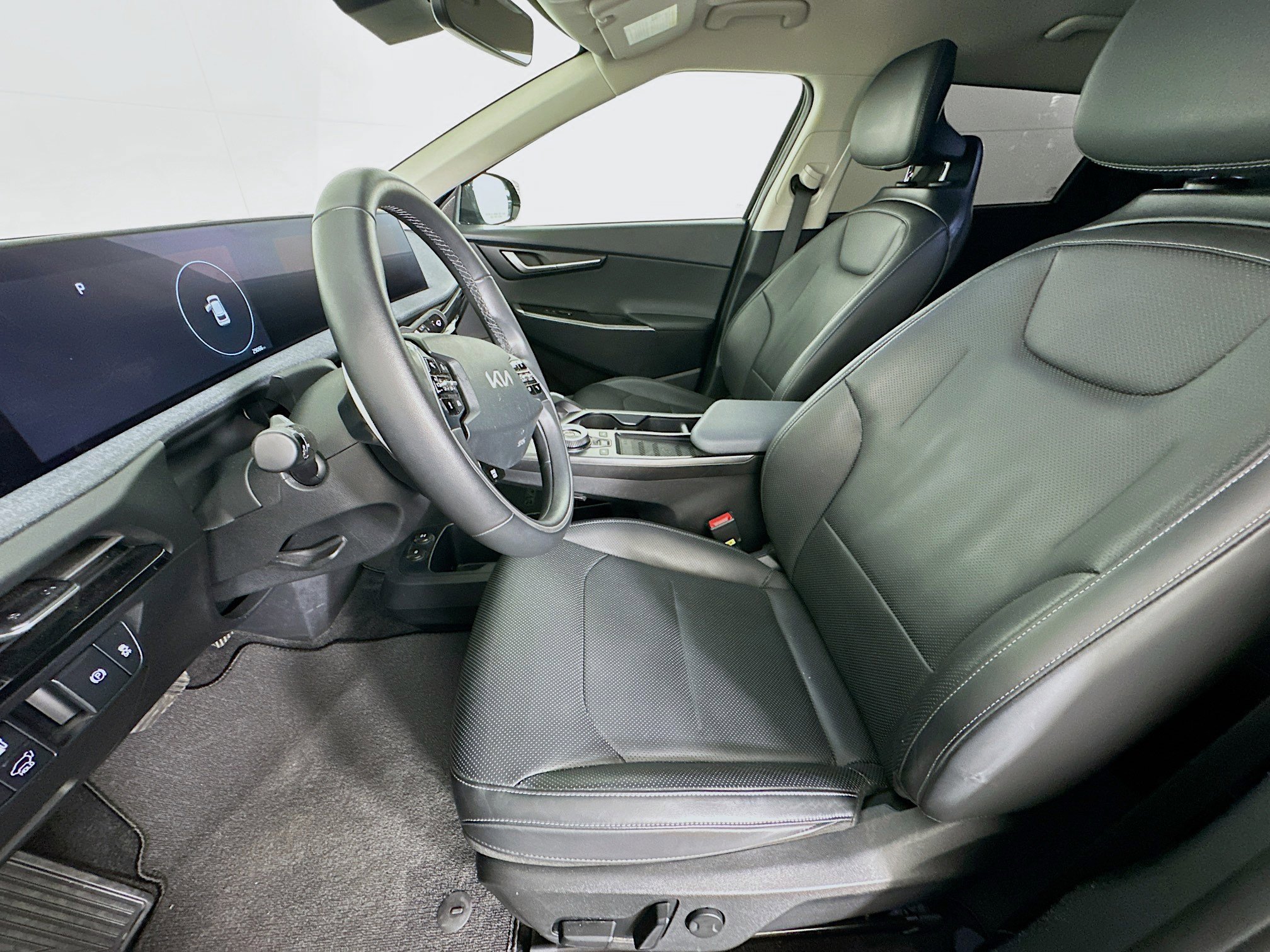 Used 2023 Kia EV6 Wind w/ Wind Technology Package RWD image 13