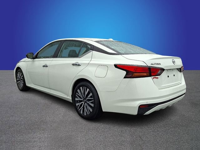 Used 2024 Nissan Altima 2.5 SV image 6