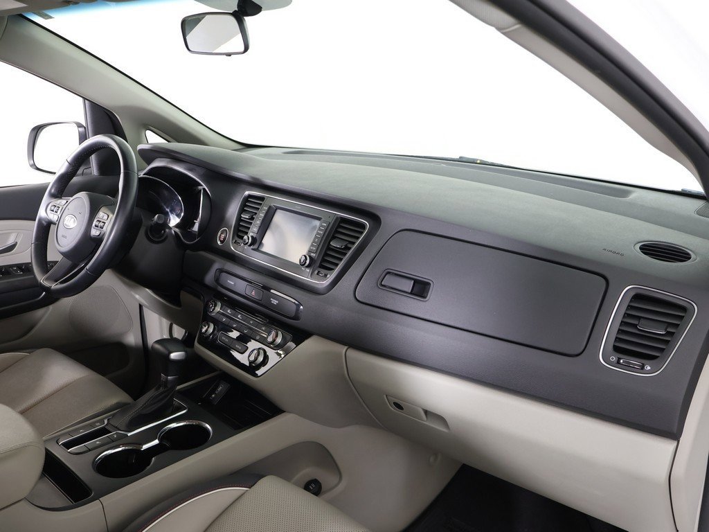 Used 2019 Kia Sedona EX image 24
