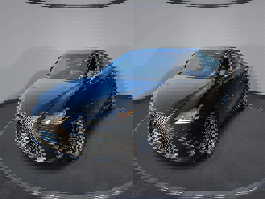 Used 2019 Lexus ES 350 w/ Luxury Package