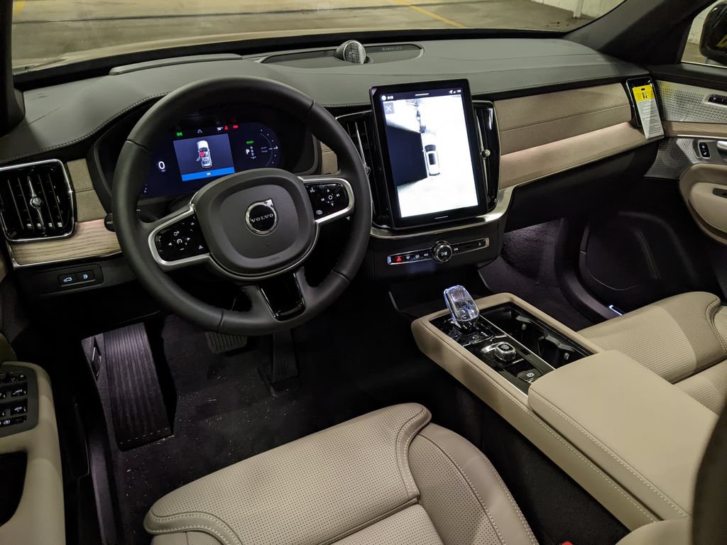New 2026 Volvo XC90 T8 Ultra w/ Protection Package Premier AWD/4WD image 12