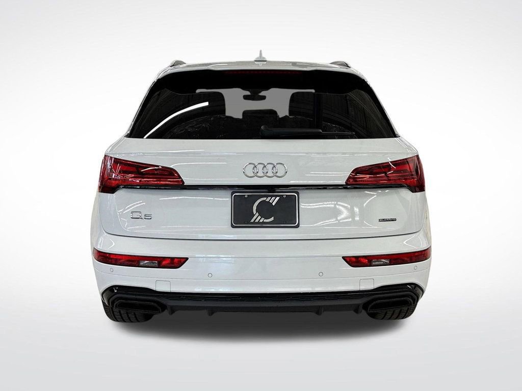 Used 2025 Audi Q5 2.0T Premium w/ Convenience Plus Package image 4