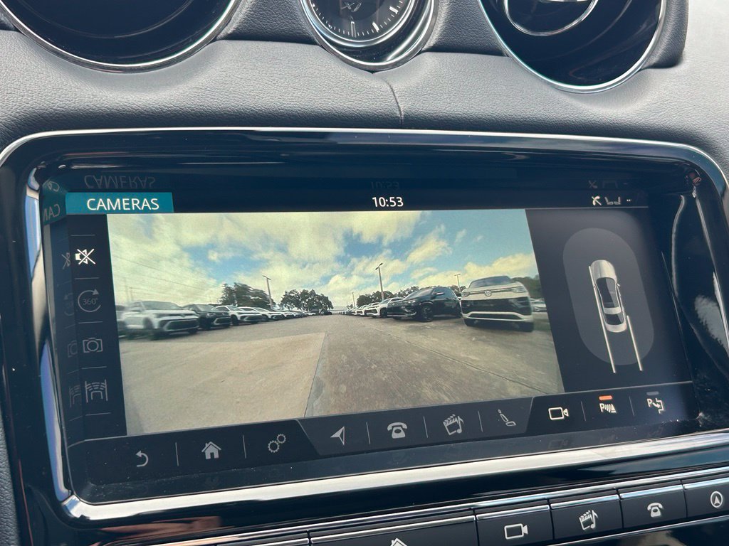 Used 2018 Jaguar XJ R-Sport RWD image 34