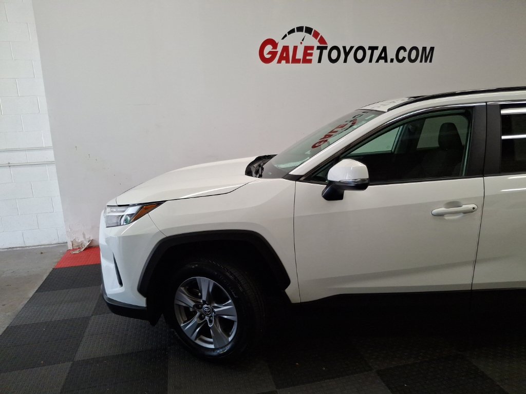 Used 2023 Toyota RAV4 XLE w/ Convenience Package AWD/4WD image 5