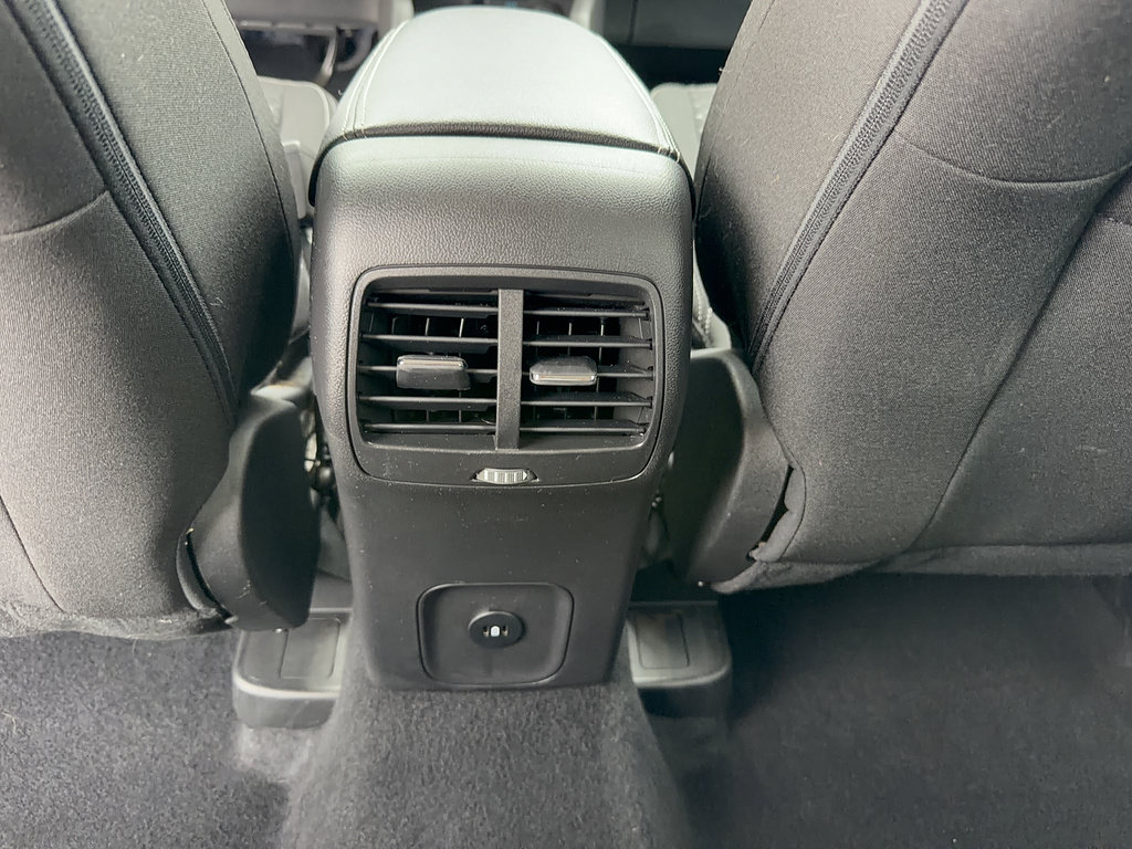 Certified 2023 Ford Escape Active AWD/4WD image 30