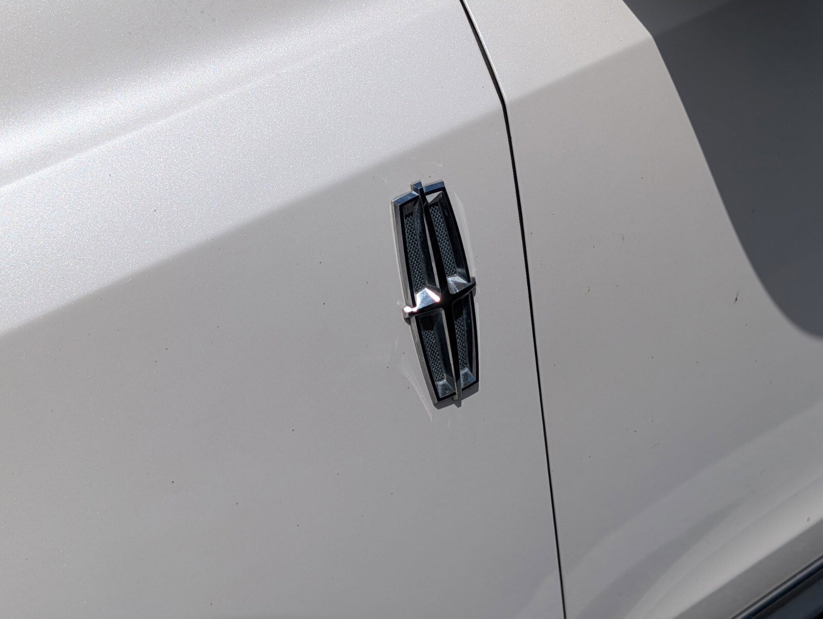 Used 2013 Lincoln MKT FWD image 7