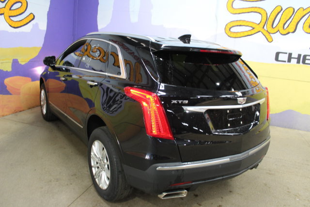 Used 2019 Cadillac XT5 FWD image 6