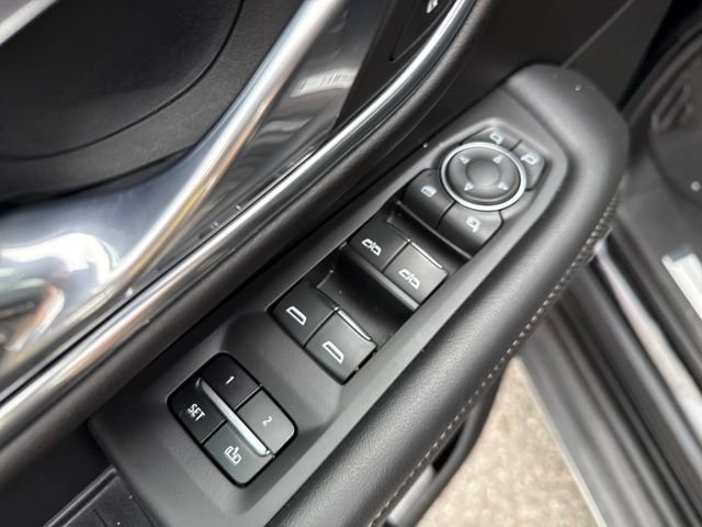 Used 2023 Chevrolet Tahoe Premier image 11