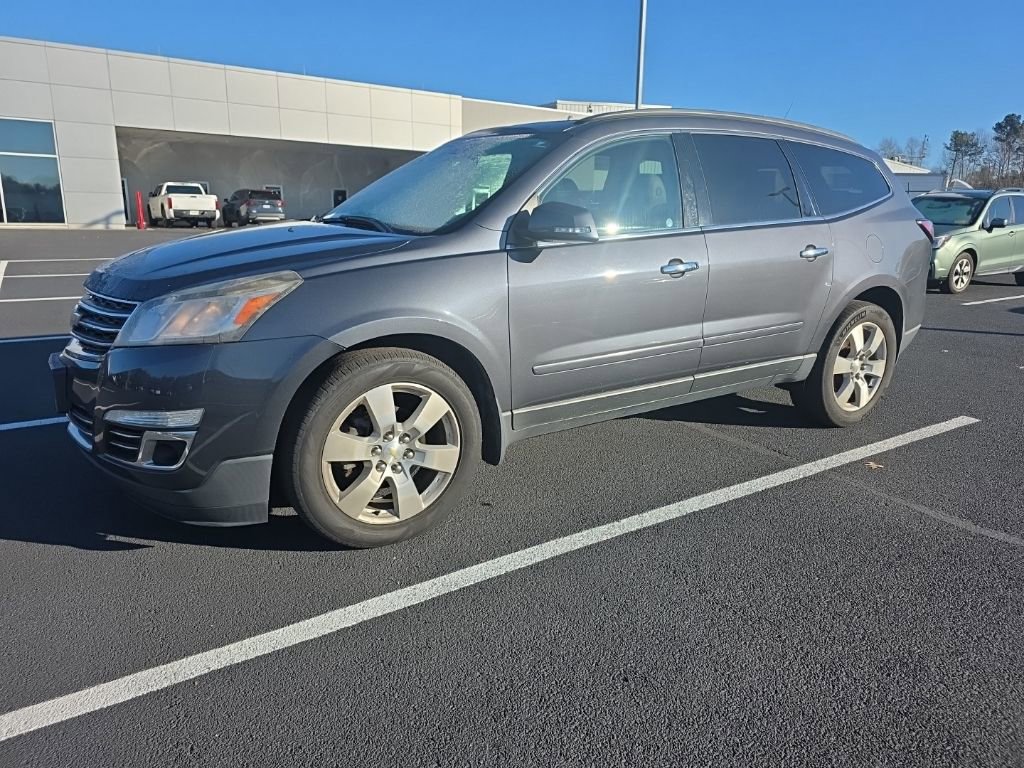 Used 2014 Chevrolet Traverse LTZ image 2