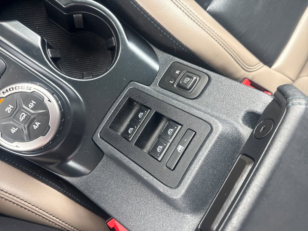 Used 2024 Ford Bronco Wildtrak image 37