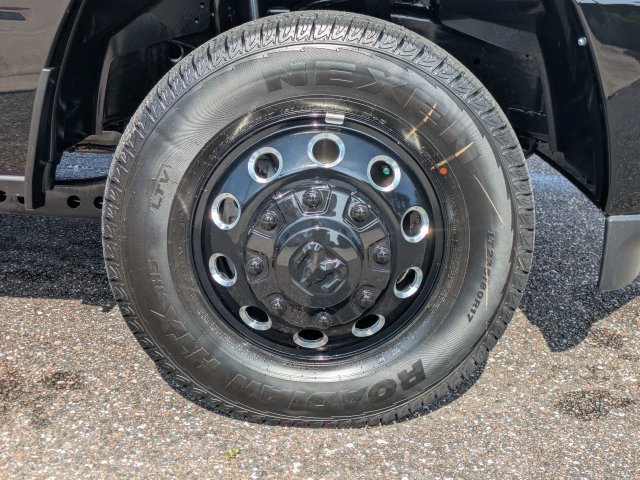New 2026 RAM 3500 Big Horn AWD/4WD image 10
