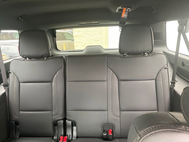 Used 2026 Chevrolet Suburban High Country w/ Sun And Tow Package AWD/4WD image 19