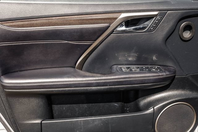 Used 2019 Lexus RX 350L Luxury FWD image 25