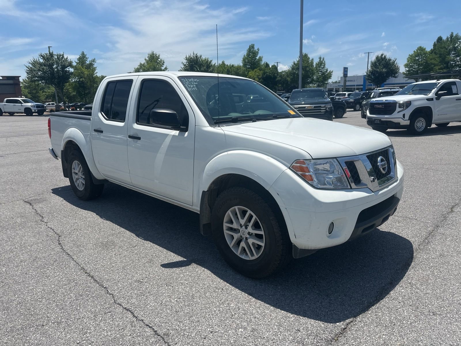 Used 2019 Nissan Frontier SV w/ Value Truck Package RWD image 3