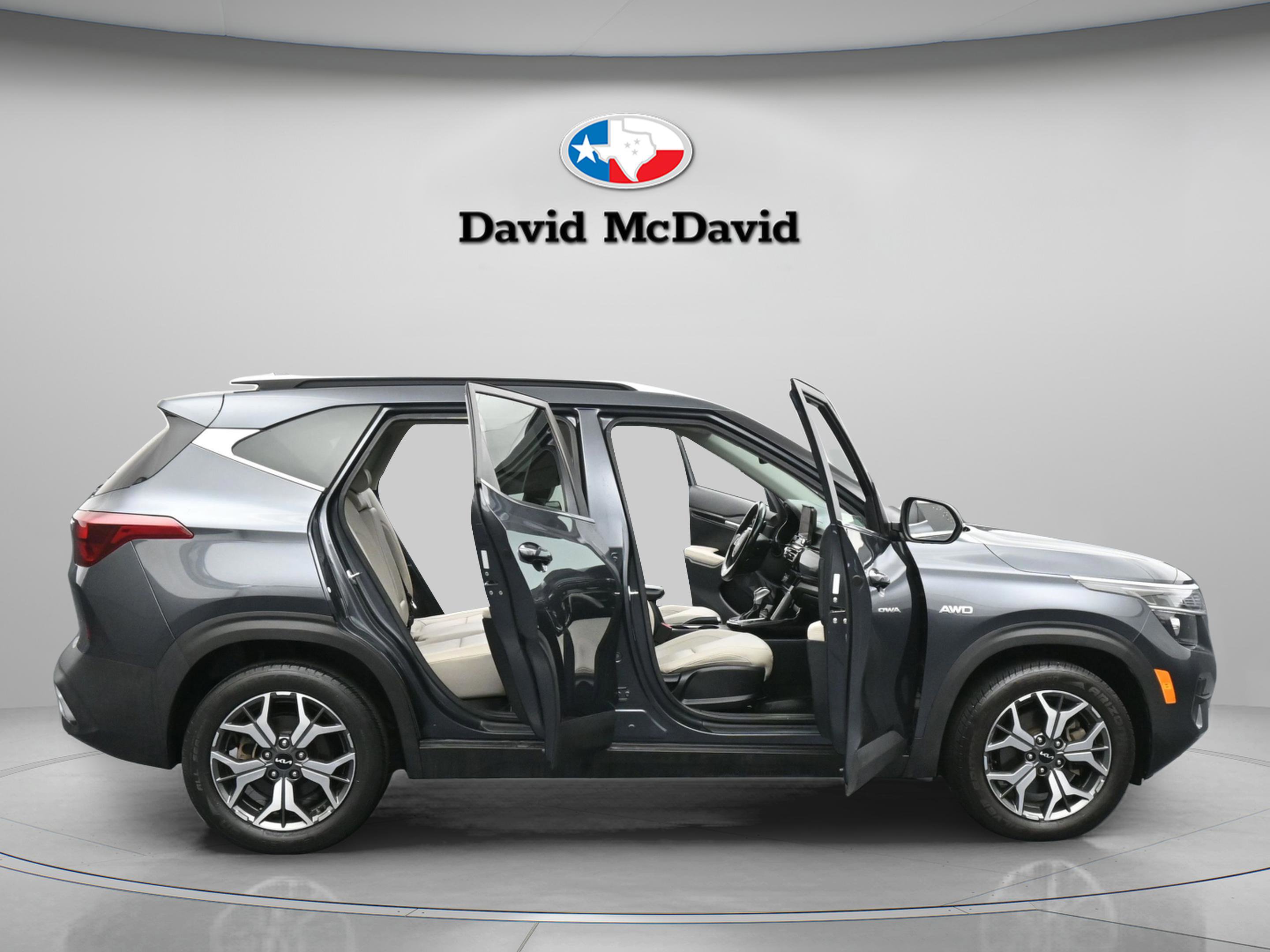 Used 2022 Kia Seltos EX image 21