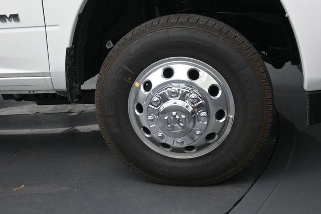 New 2026 RAM 3500 Big Horn AWD/4WD image 30