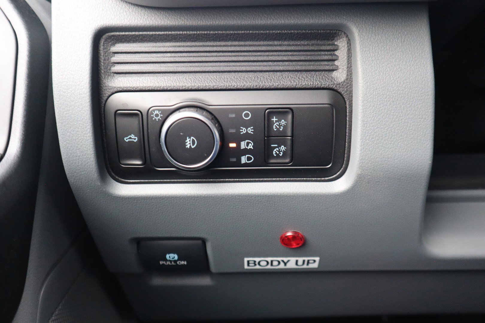 New 2026 Ford F550 4x4 Crew Cab image 23