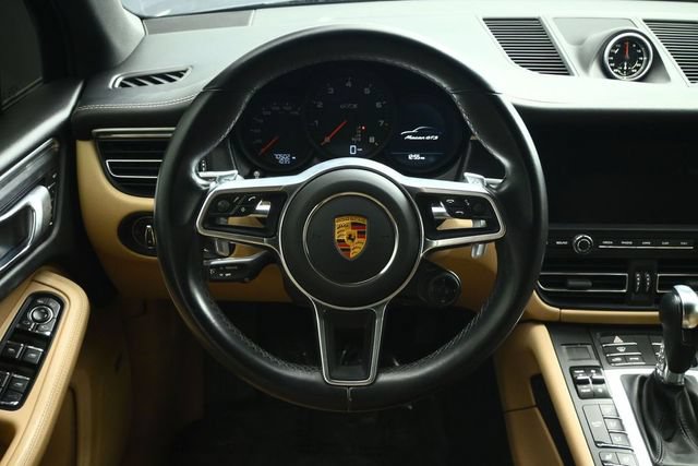 Used 2021 Porsche Macan GTS AWD/4WD image 34