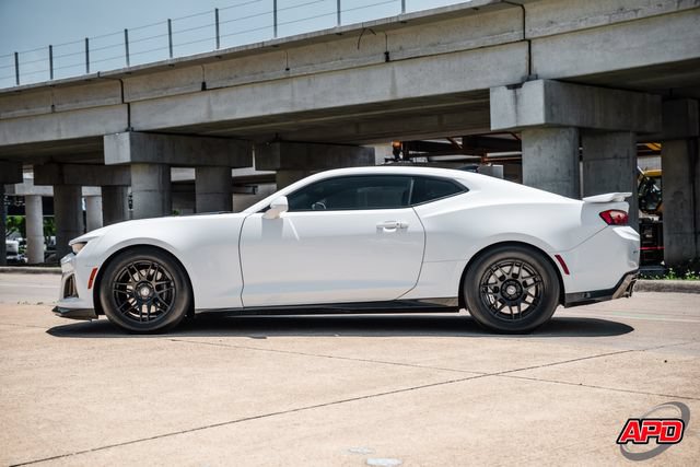 Used 2018 Chevrolet Camaro ZL1 RWD image 47
