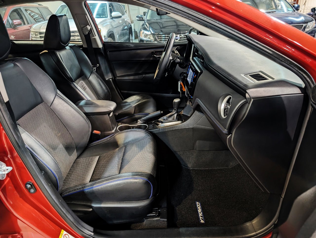 Used 2018 Toyota Corolla SE image 29