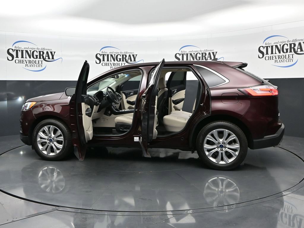 Used 2022 Ford Edge Titanium image 28