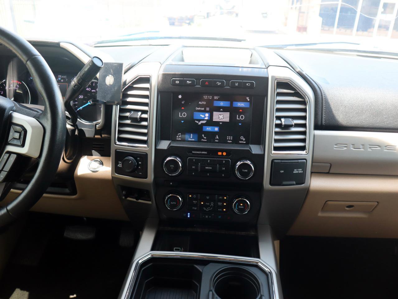 Used 2017 Ford F350 Lariat w/ Lariat Ultimate Package AWD/4WD image 22