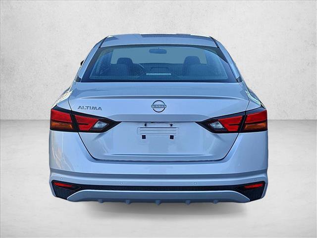 Used 2024 Nissan Altima 2.5 S FWD image 7