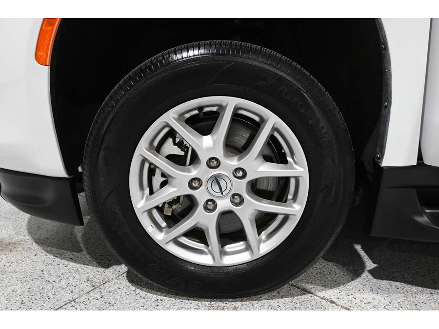 Used 2024 Chrysler Voyager LX FWD image 12