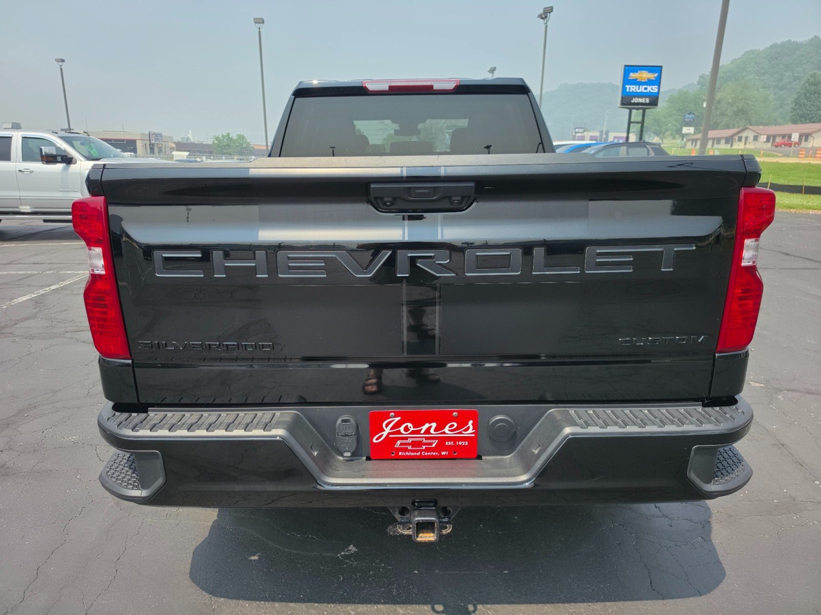 Used 2024 Chevrolet Silverado 1500 Custom w/ Rally Edition AWD/4WD image 4