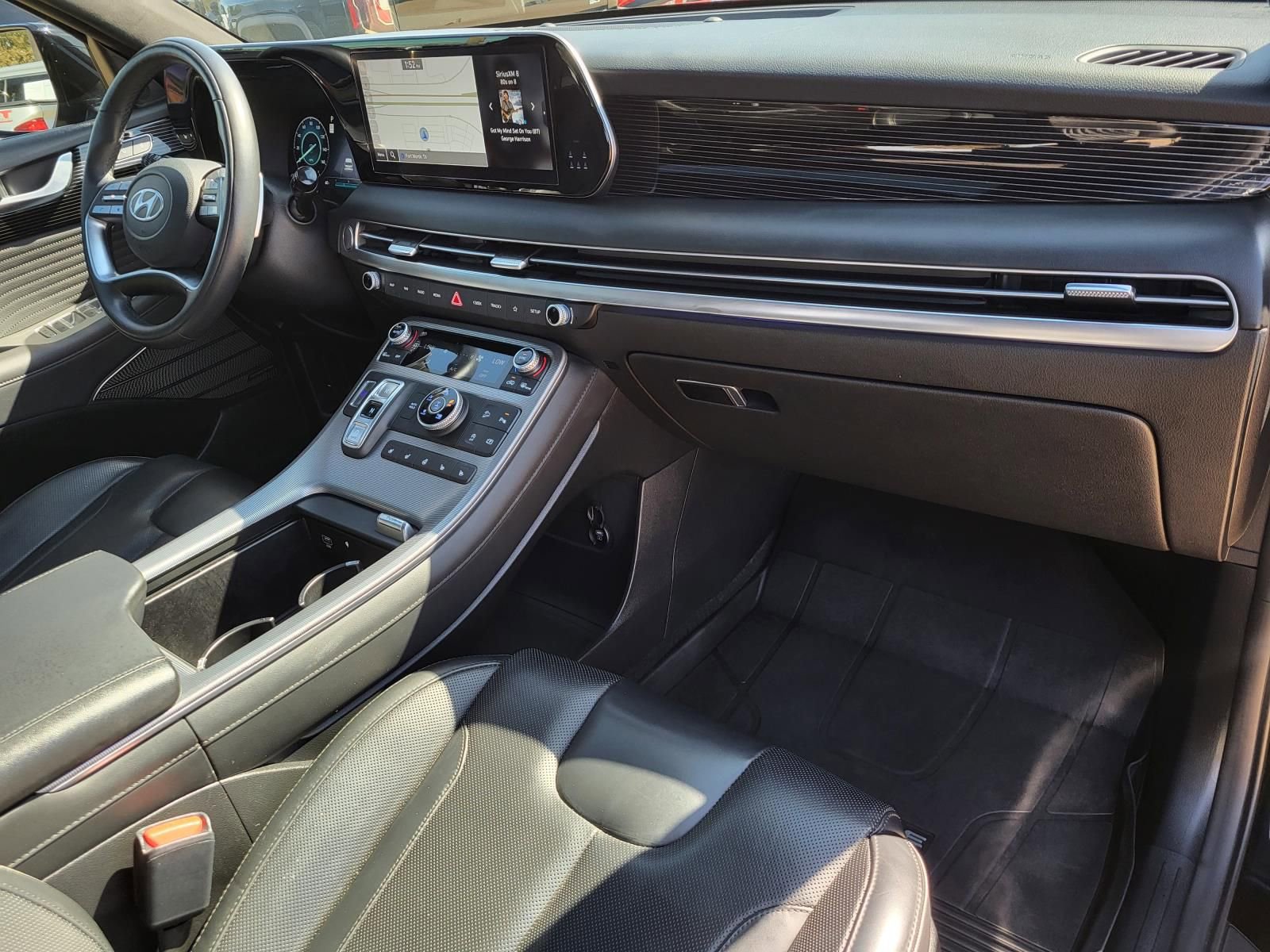 Used 2025 Hyundai Palisade Calligraphy image 8