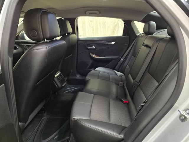 Used 2014 Chevrolet Impala LT FWD image 19