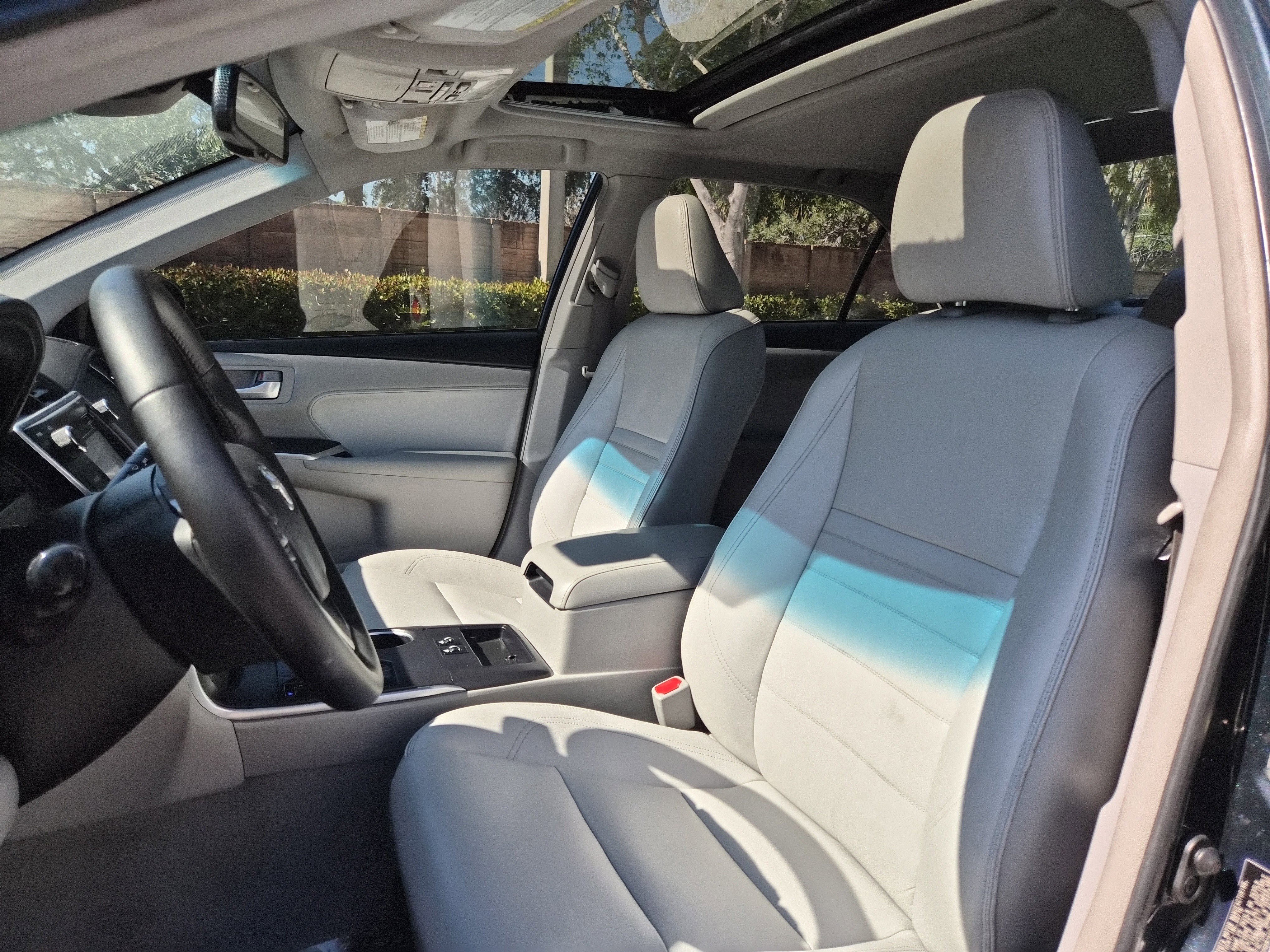 Used 2016 Toyota Camry XLE w/ Moonroof Package image 20