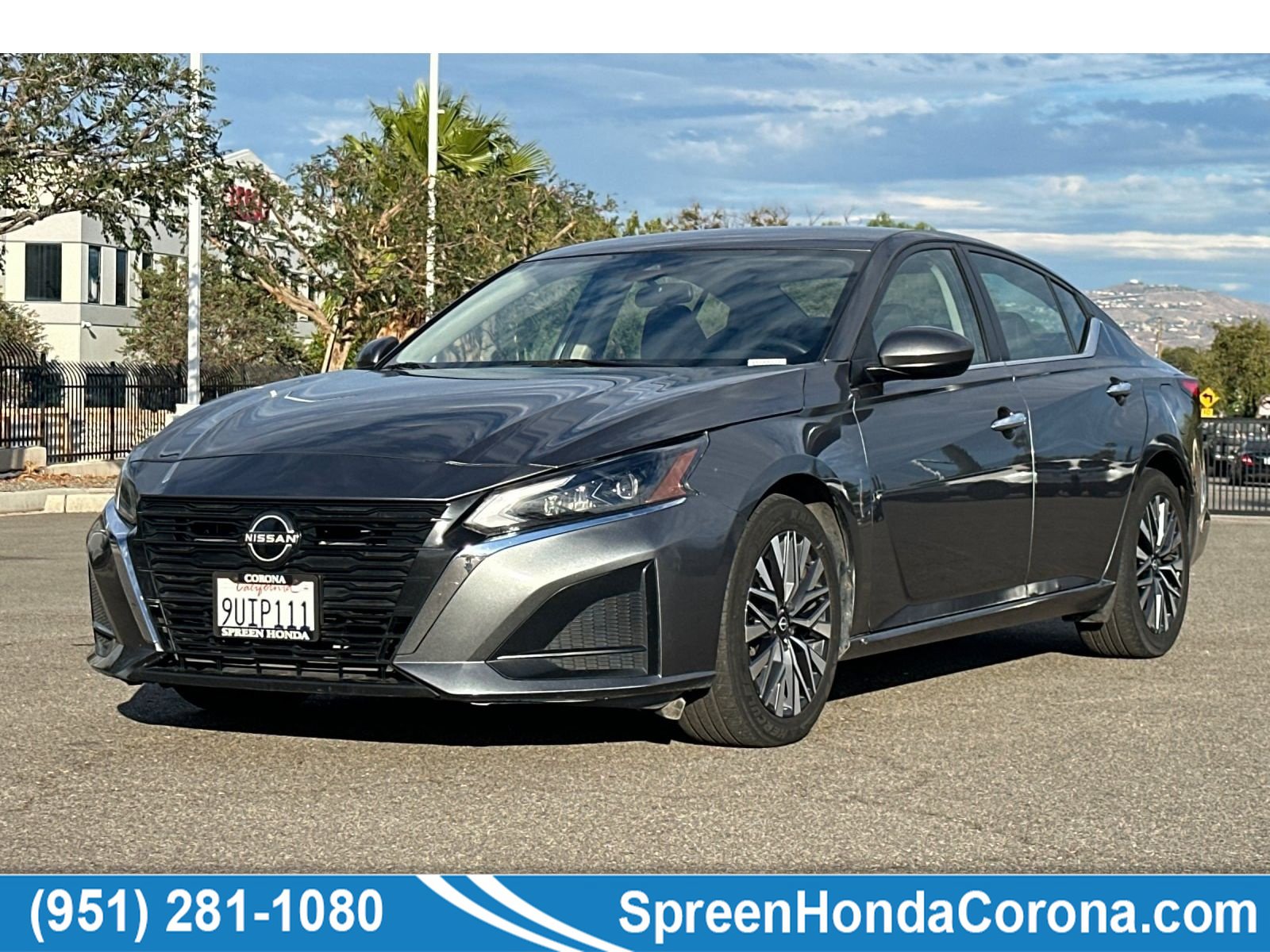 Used 2023 Nissan Altima 2.5 SV FWD image 1