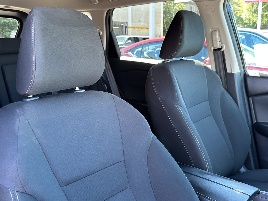 Used 2024 Nissan Rogue S FWD image 14