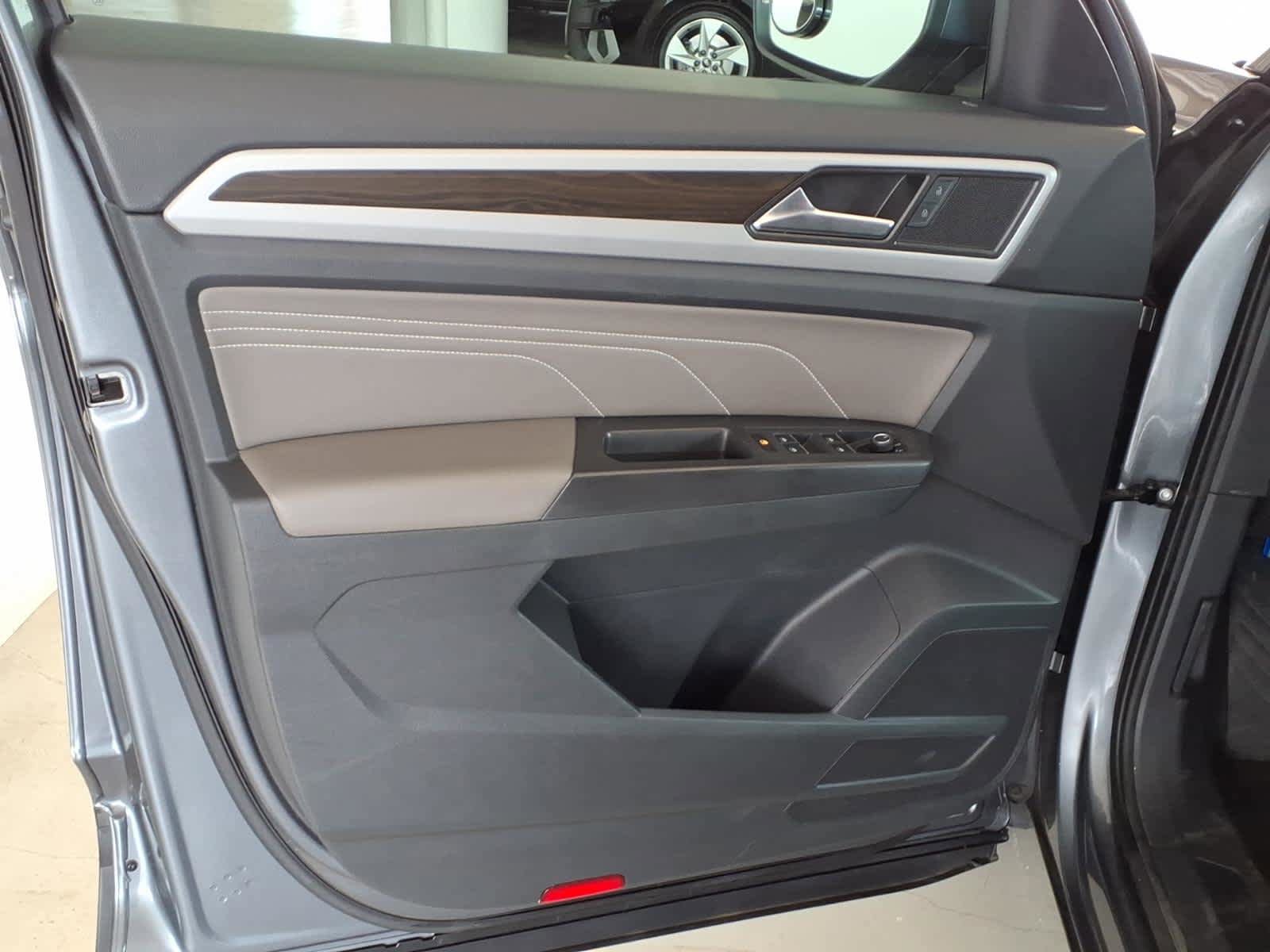 Used 2023 Volkswagen Atlas SE AWD/4WD image 10