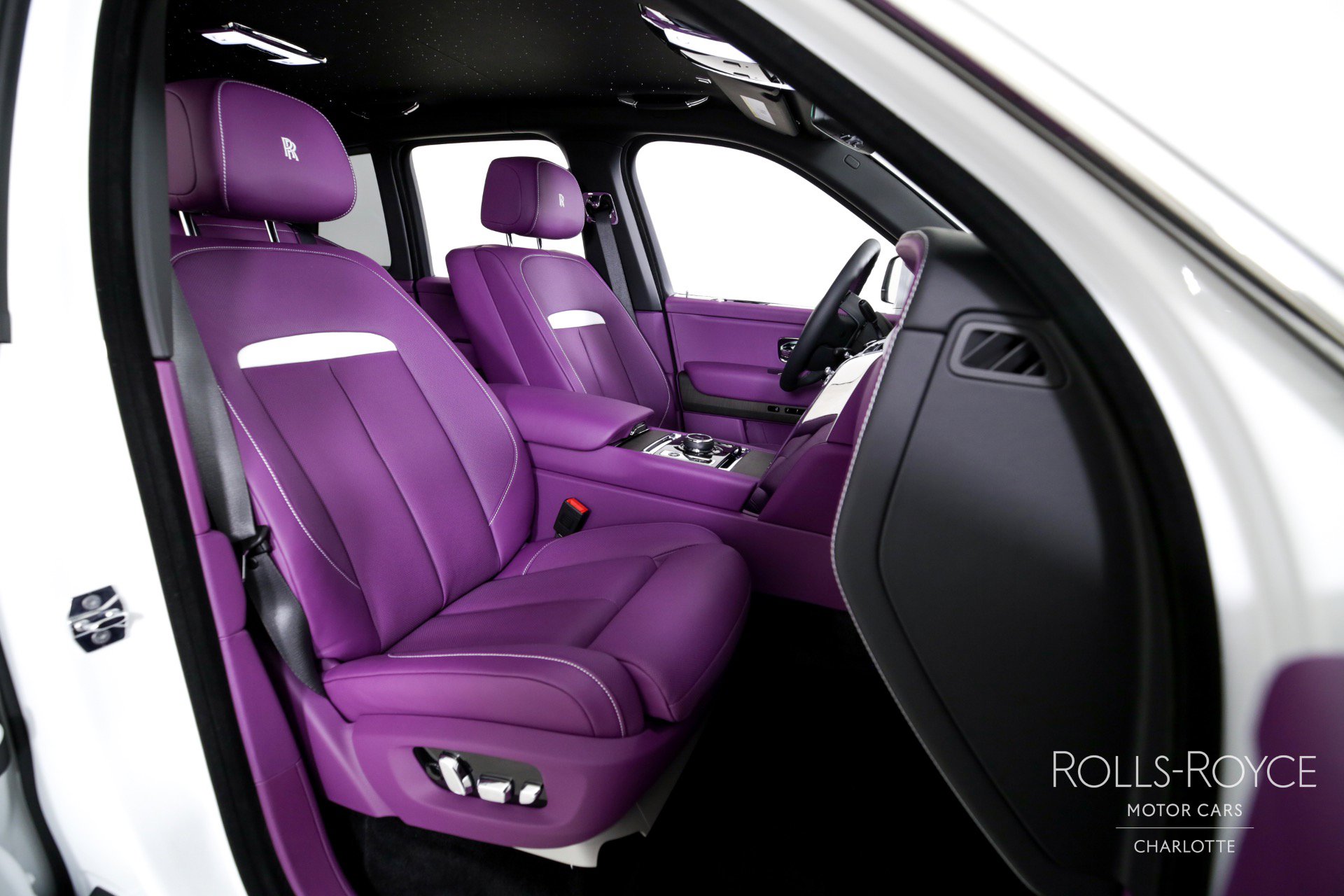 Used 2024 Rolls-Royce Cullinan image 27