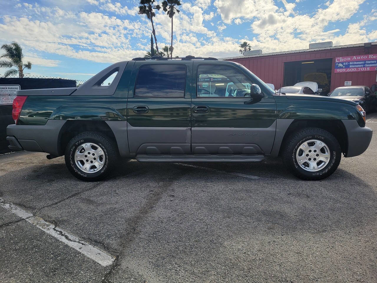 Used 2002 Chevrolet Avalanche 2WD image 7