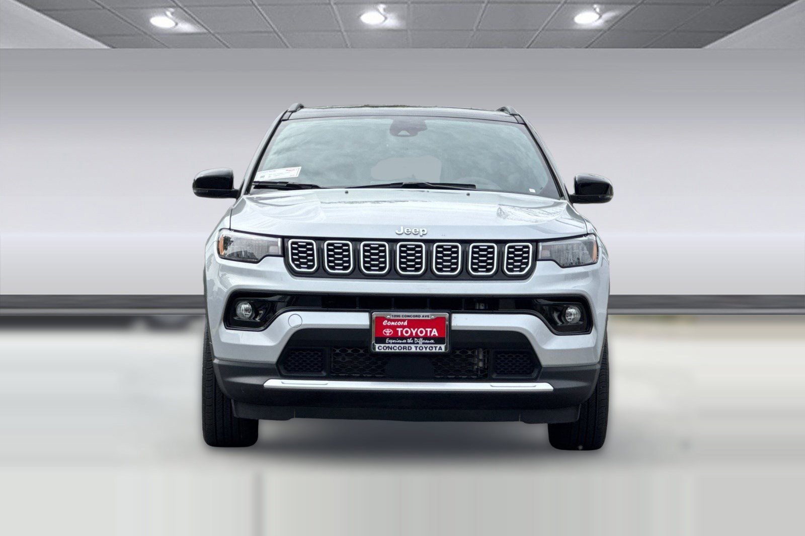 Used 2025 Jeep Compass Limited image 5
