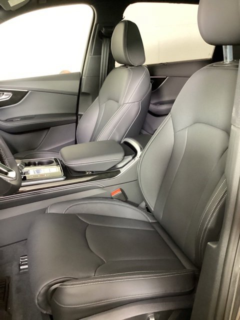 New 2025 Audi Q7 3.0T Prestige image 11