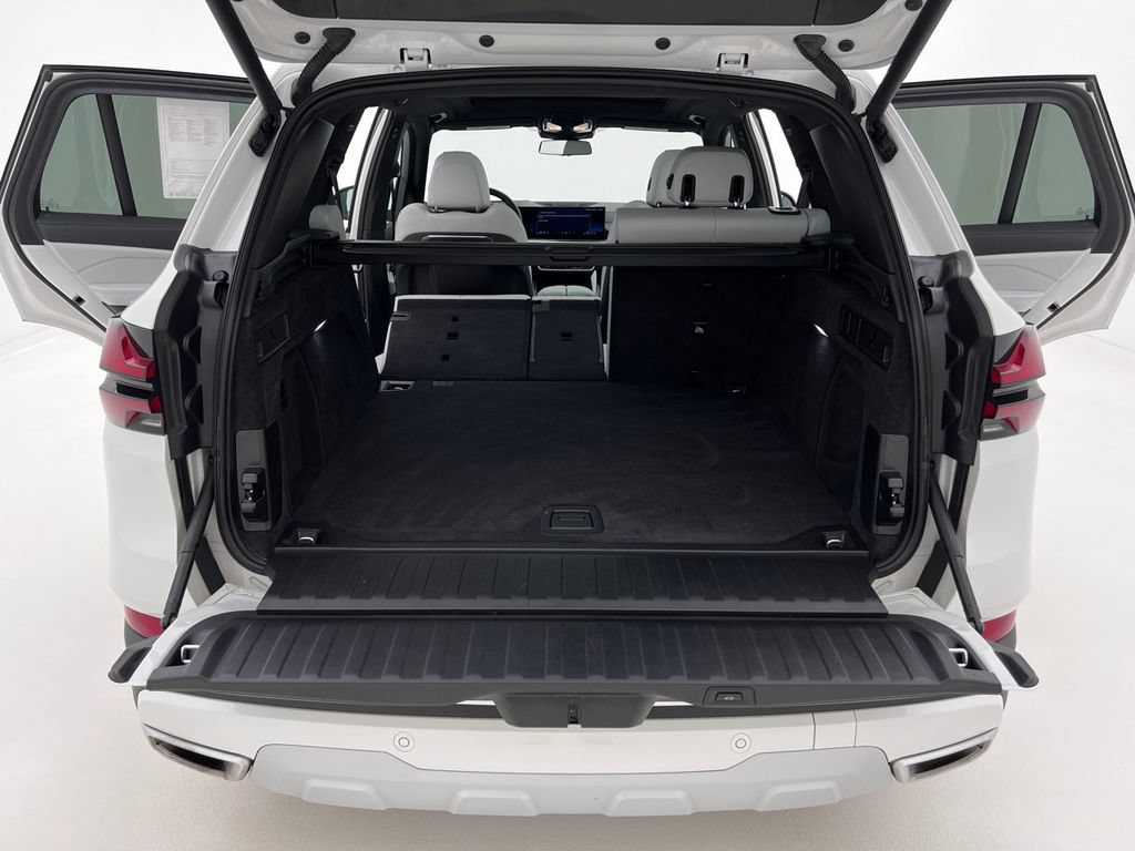 Used 2024 BMW X5 xDrive40i w/ Premium Package AWD/4WD image 25